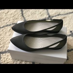 Crocs Pointed Black Rio Flat - Size 8